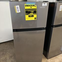 4.5 Cu Ft Mini Fridge 