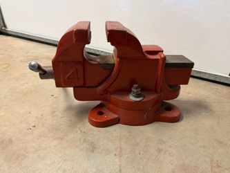 Bench vise