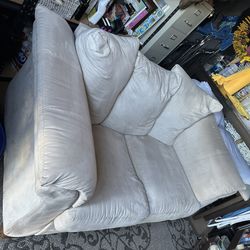 Love Seat **FREE**