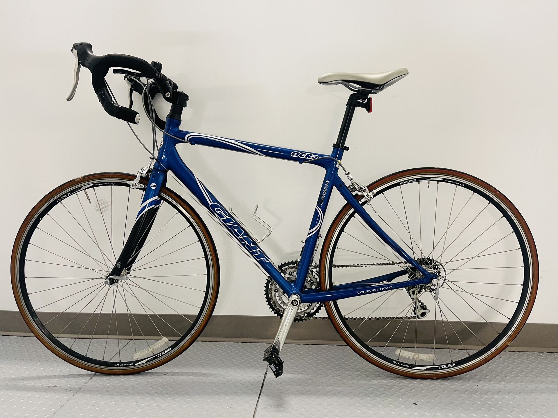 Beautiful Bicycle Giant Road Bike