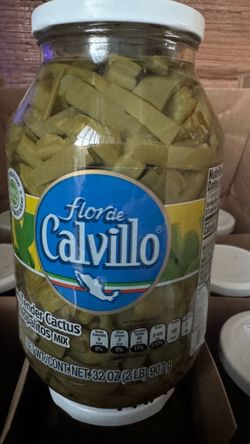12-Pack NEW Flor de Calvillo Nopalitos Mix 32oz – Sealed Case – $55 OBO/ Paquete de 12 NUEVOS Flor de Calvillo Nopalitos Mix de 32 oz – Caja Sellada –