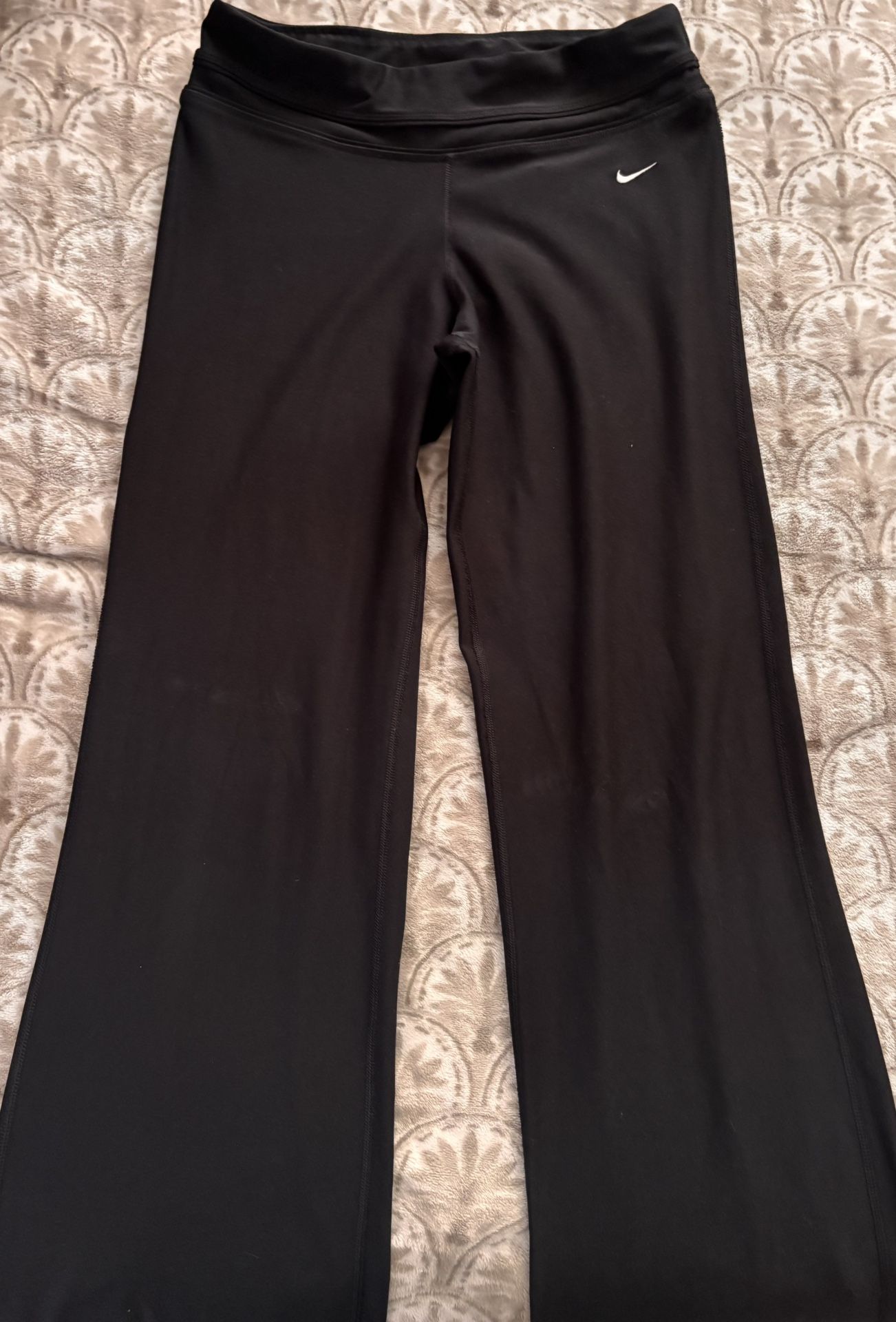 Nike dri-fit wide leggings 