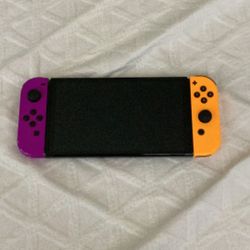 (damaged) Nintendo Switch Oled (with Charger And Dock)