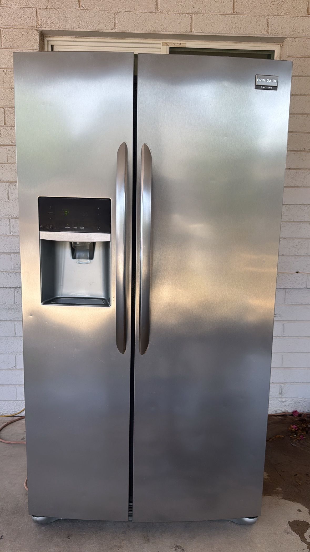 Refrigerator