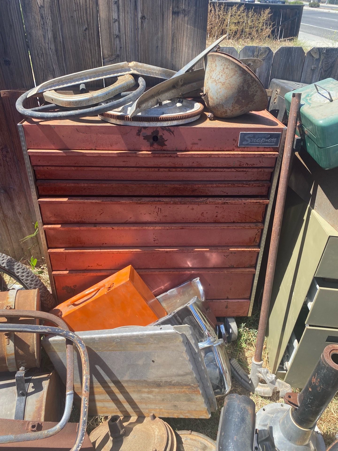 Vintage snap on tool box for Sale in Riverside, CA - OfferUp