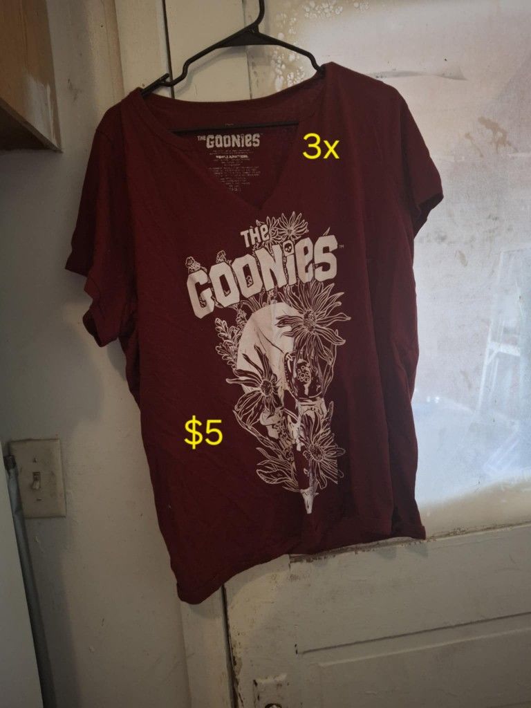 3x Goonie Shirt 