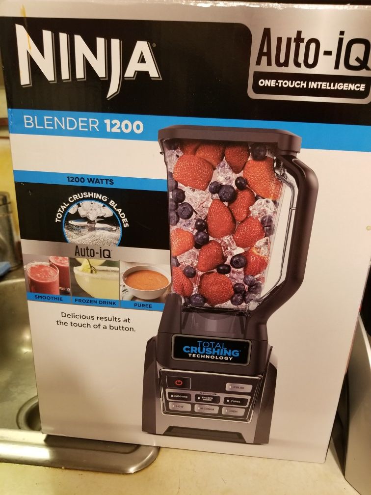 Ninja 1200watt blender new