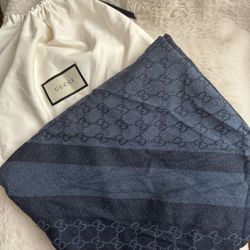 Gucci scarf
