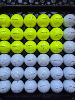 Titleist AVX golf balls