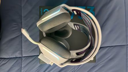 Logitech G733 bluetooth wireless headset