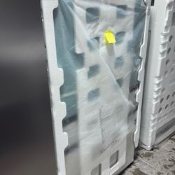 Samsung Bespoke Refrigerator NIB