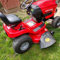 Riding Mower T140 15/5hp   $1200. Firm No Offers 