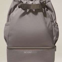NEW Beyond Yoga Gym Bag Convertible Backpack In Taupe Brown 