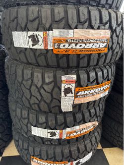 ✅📲35x12.50R17 vendo set de llantas nuevas arroyo rt