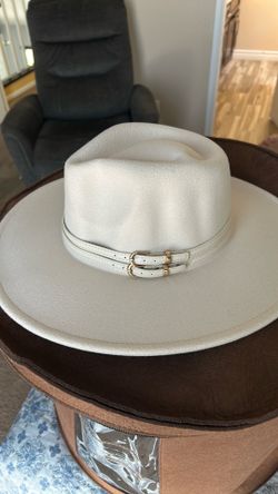 Hat Biege color