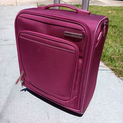 Laptop Carry On Luggage !