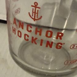 Anchor Hocking  4 Cup/1 Litre/1 Quart Glass Measuring Cup Bowl. Raised logo-EUC