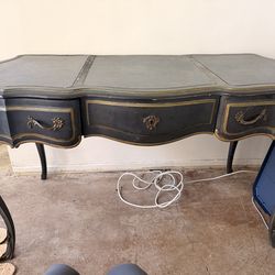 Vintage French Provincial / Louis XV Style Writing Desk
