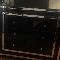 Mirror Drawer With Black Edging - Modern / 3 Drawers