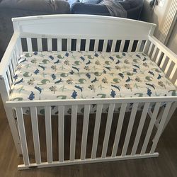 Graco benton convertable crib & matress included