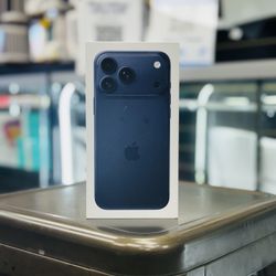 iPhone 17 Pro Max (Factory Unlocked) 