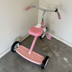 Kids tricycle