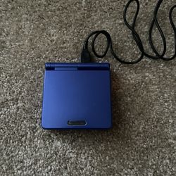 Gameboy Advance SP Cobalt (Charger Included)