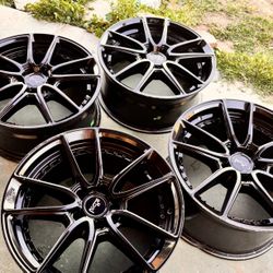 18 INCH STAGGERED NICHE WHEELS