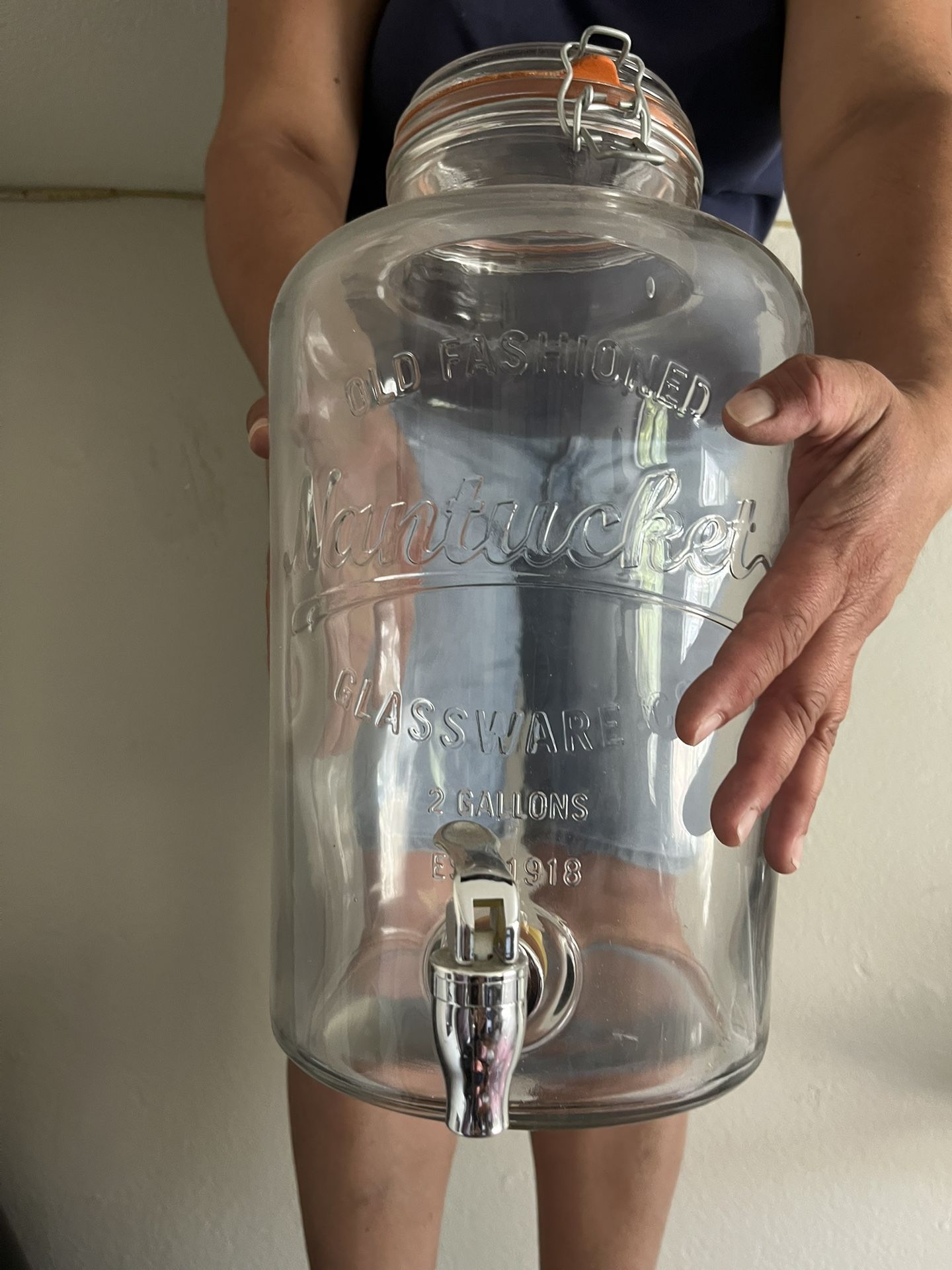 glass lemonade dispenser