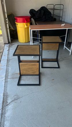 Simple contemporary night stands