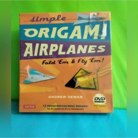 Simple Origami Airplanes : Fold 'Em and Fly 'Em! by Andrew Dewar (2010, Kit)