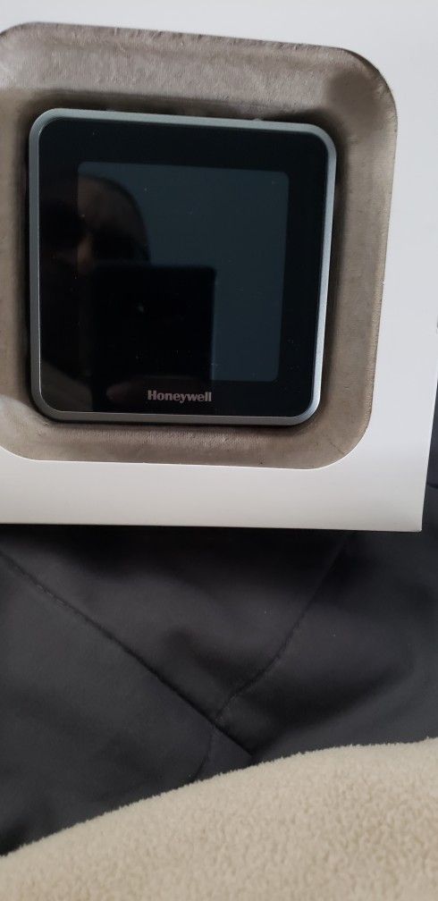 Honeywell T5+ WiFi Thermostat $ 65.00 Obo