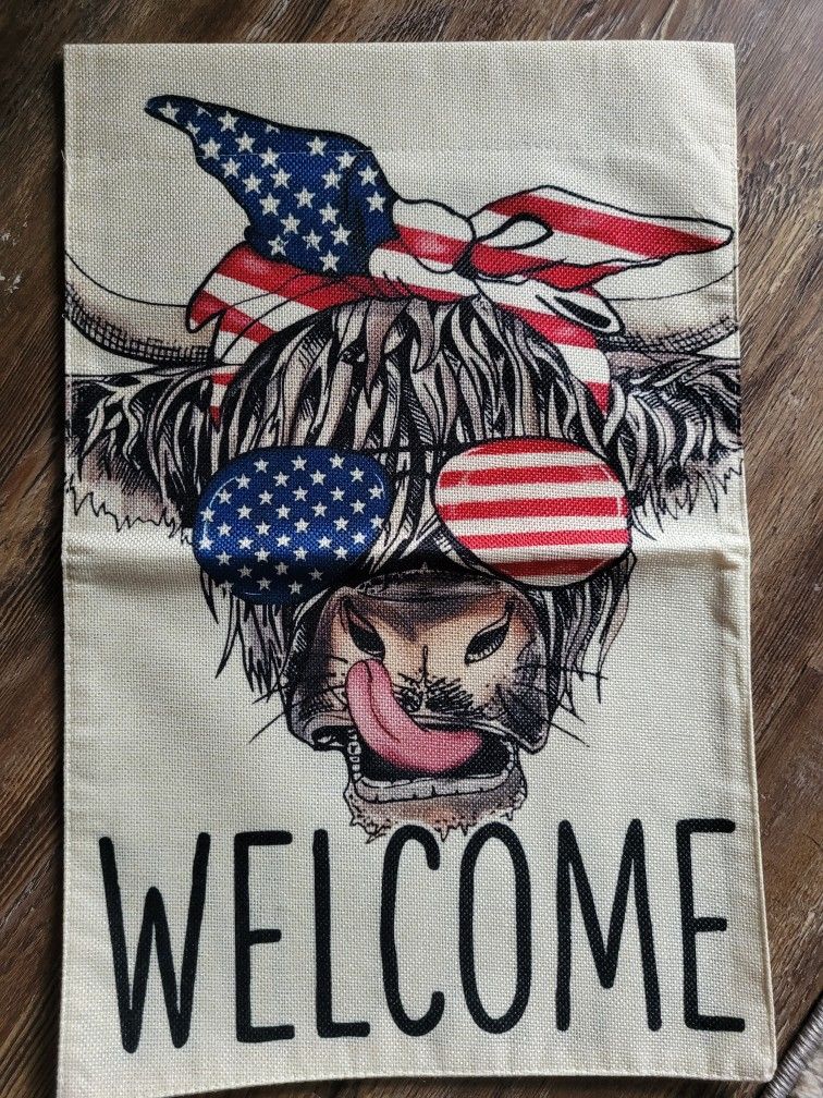 ADORABLE BURLAP GARDEN FLAGS!!