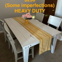 Dining Table 4/chairs 