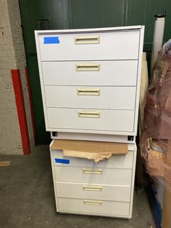 Lot Of 2 Thermo Scientific Base Cabinets 24”Wx21.5”Dx29”H 4-Drawer Metal Lab / Workbench