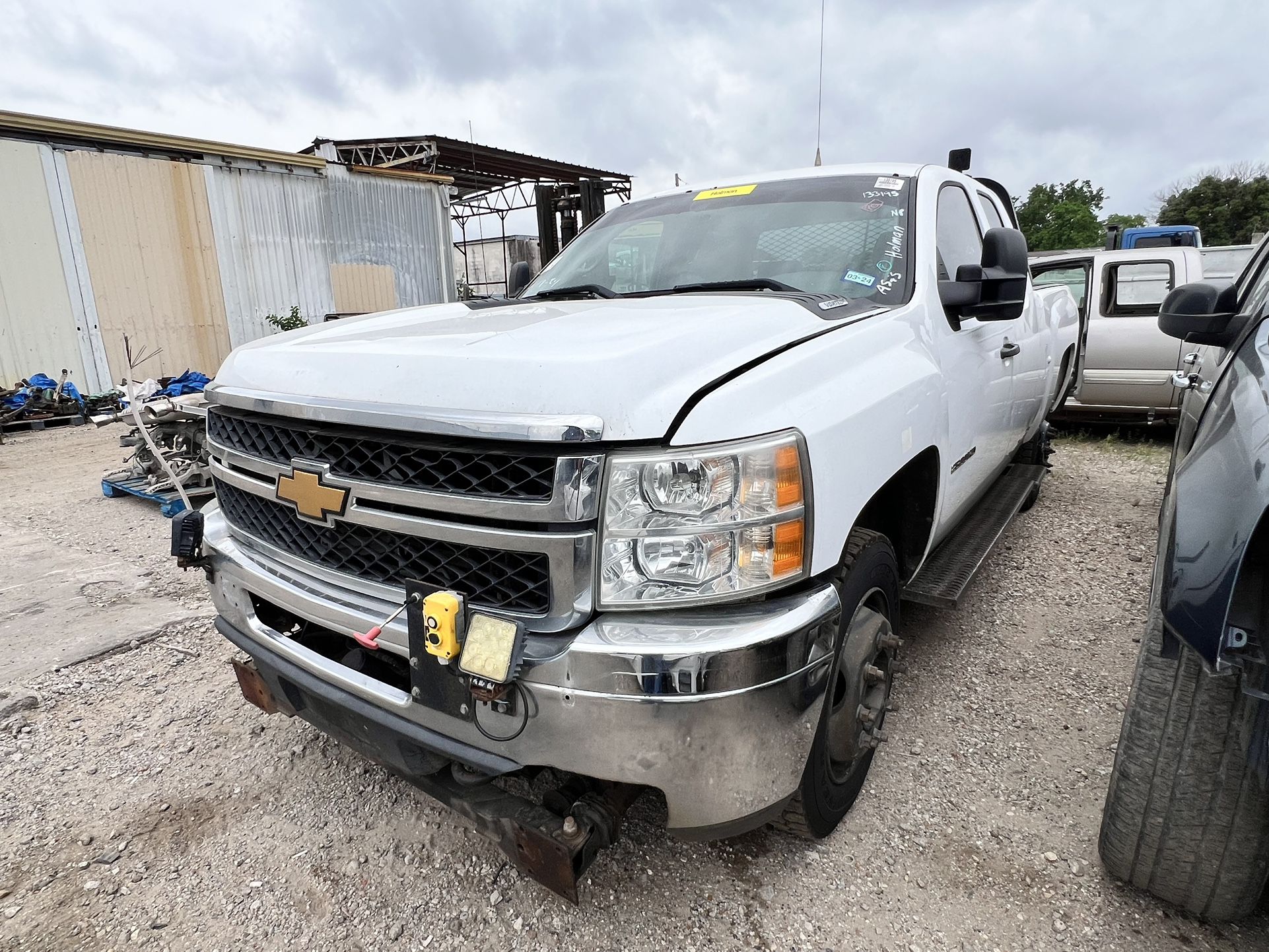 2013 CHEVY SILVERADO 2500HD 6.0L FOR PARTS ONLY
