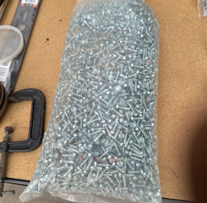 Screws For Metal / 2000 Pcs.