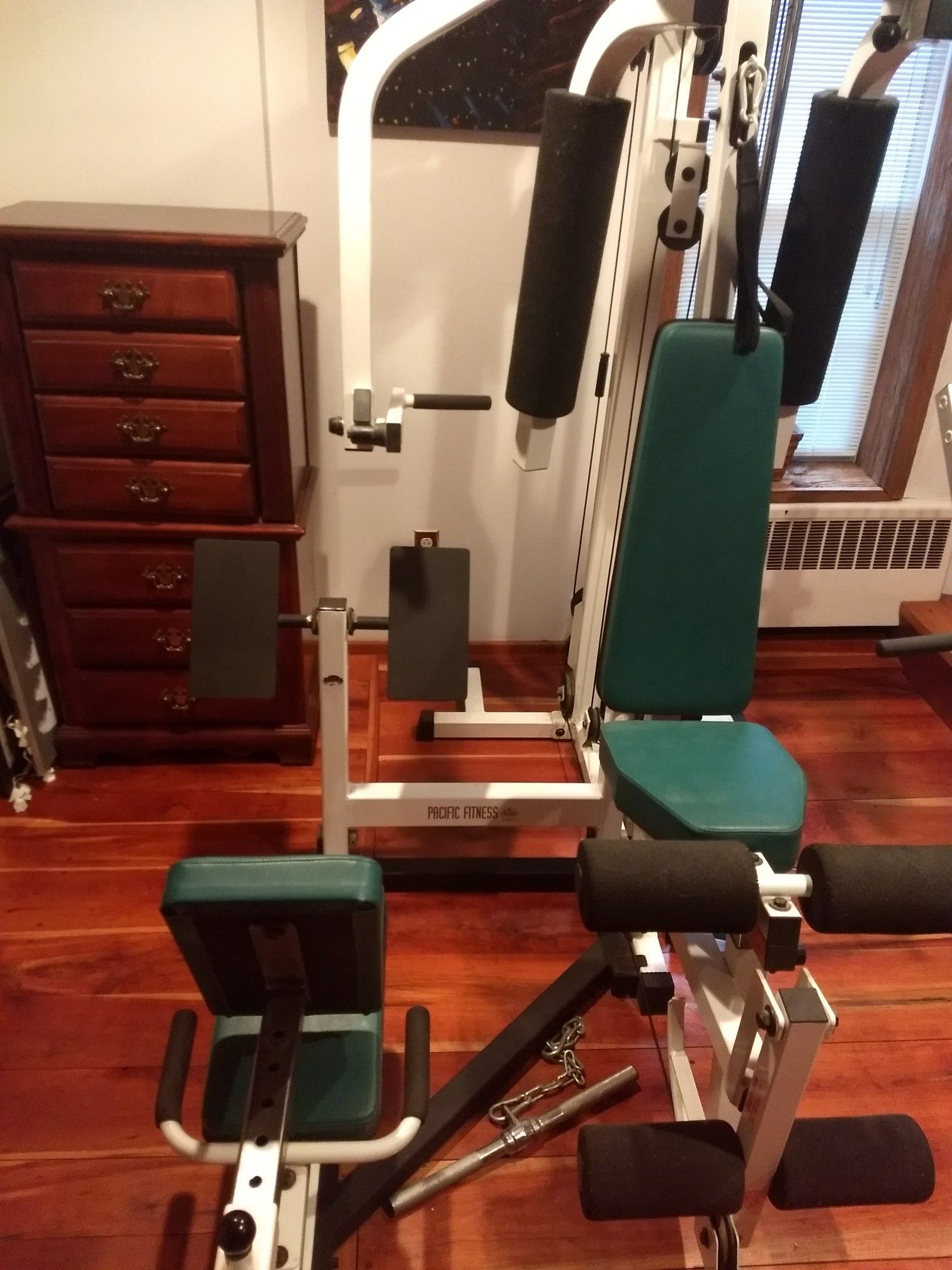 Perfect condition Pacific Fitness California Newport Universal Gym