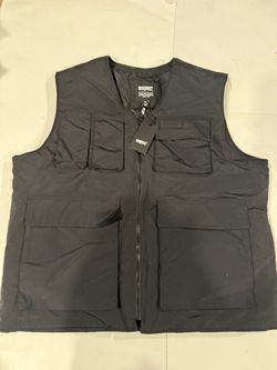 snipes / black vest - men sizes vary