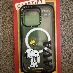 Snoopy iPhone 14Pro Case (Personalized for “Ava”)