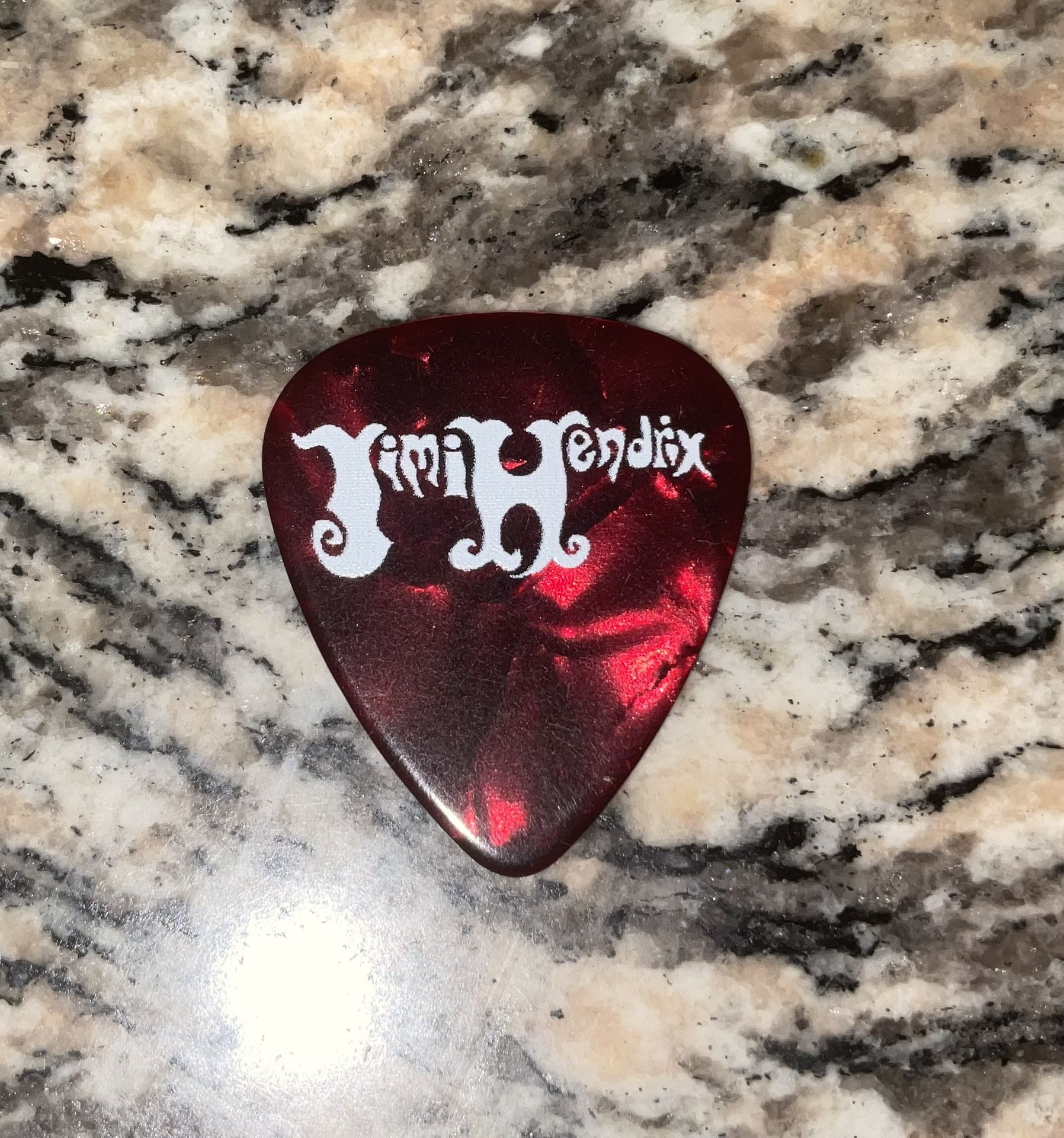 1 Jimi Hendrix Classic Rock signature Red guitar pick Limited Edition