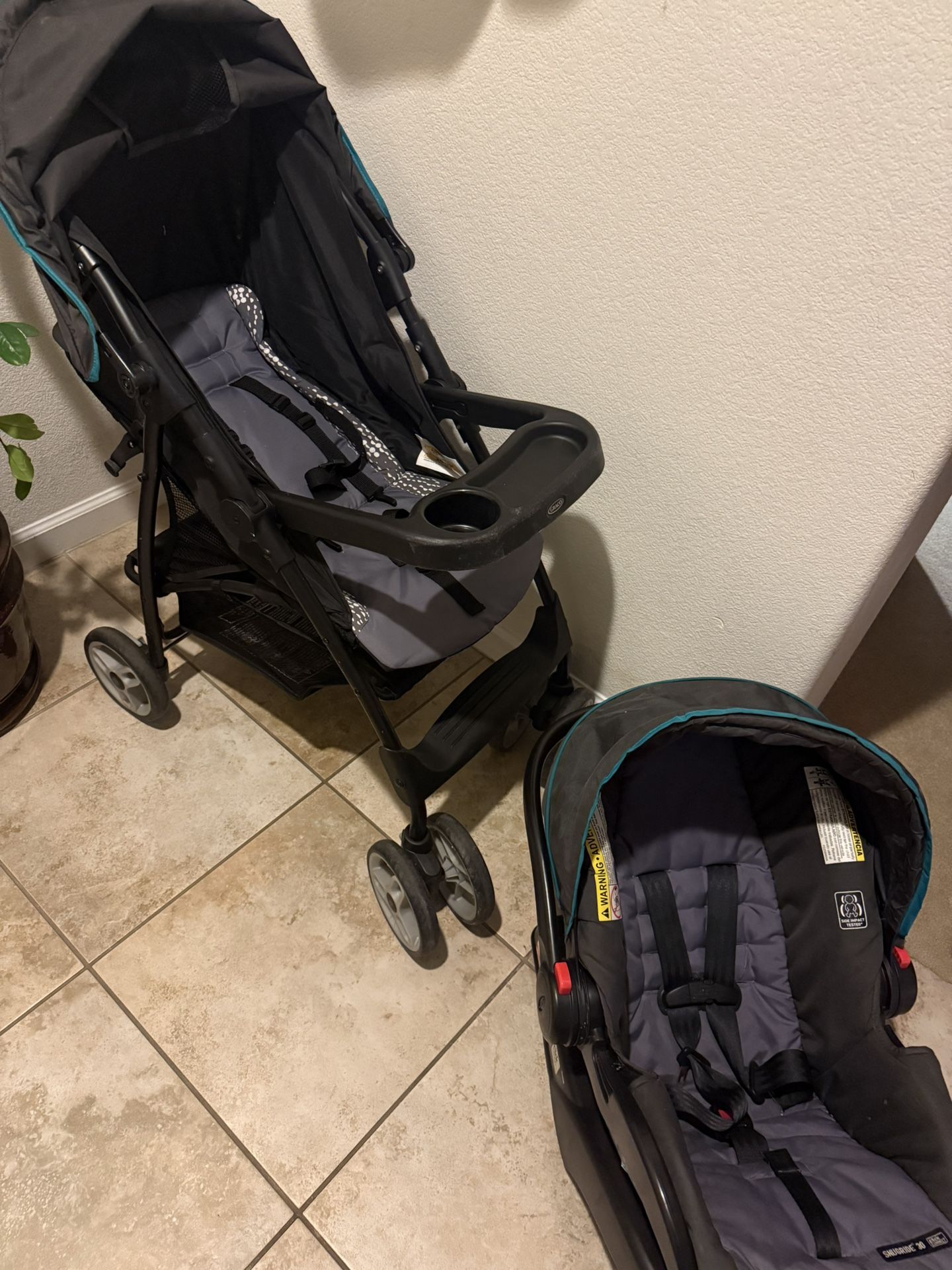 Free Graco Stroller + infant car seat combo : snugride 30