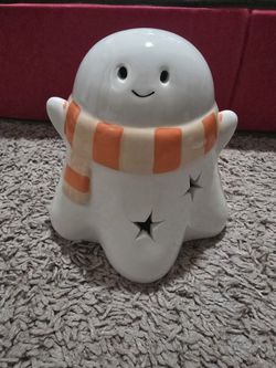 Light Up Halloween Decor - Ghost With Scarf