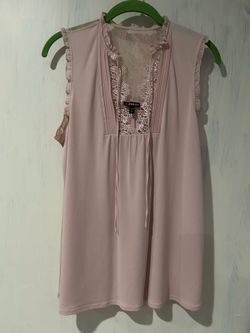 Women’s casual sleeveless blouse