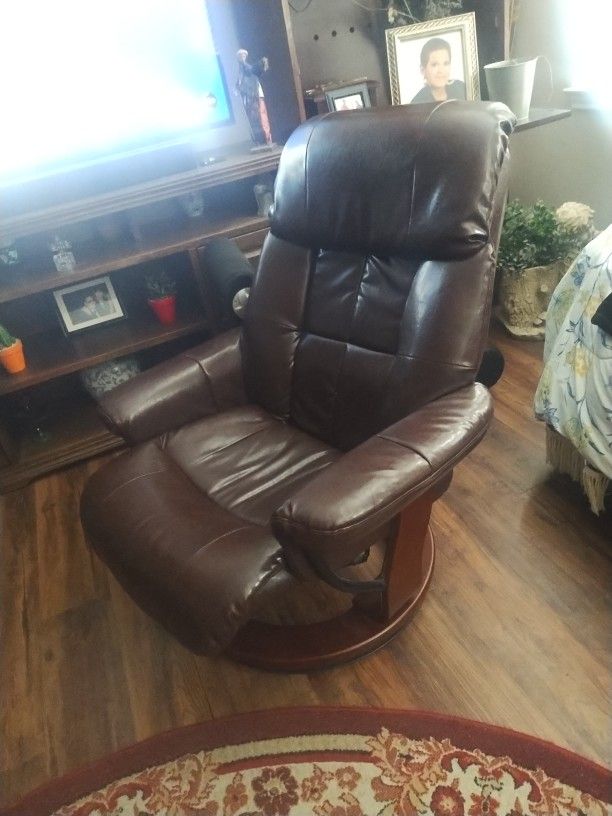 Burgendy Chair Comfy
