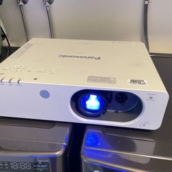 Panasonic HDMI Video Image Movie Tv Projector