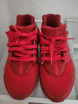 Nike Air Huarache Triple Red Sneakers