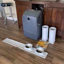 Hisense portable AC unit with window vents asking $250 pick up only no trades cools about 600ft pick up only willing to drop it off if needed for an a