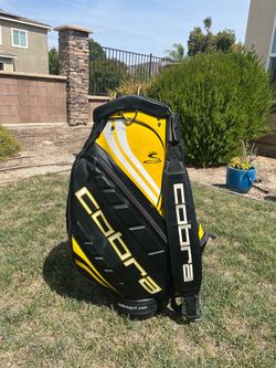EXCELLENT COBRA GOLF STAFF BAG