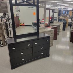 Headboards, Chest Nightstands,dresser, And Mirrors 